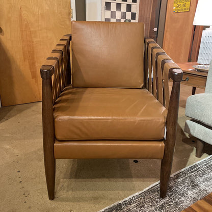 Daghelle Chair