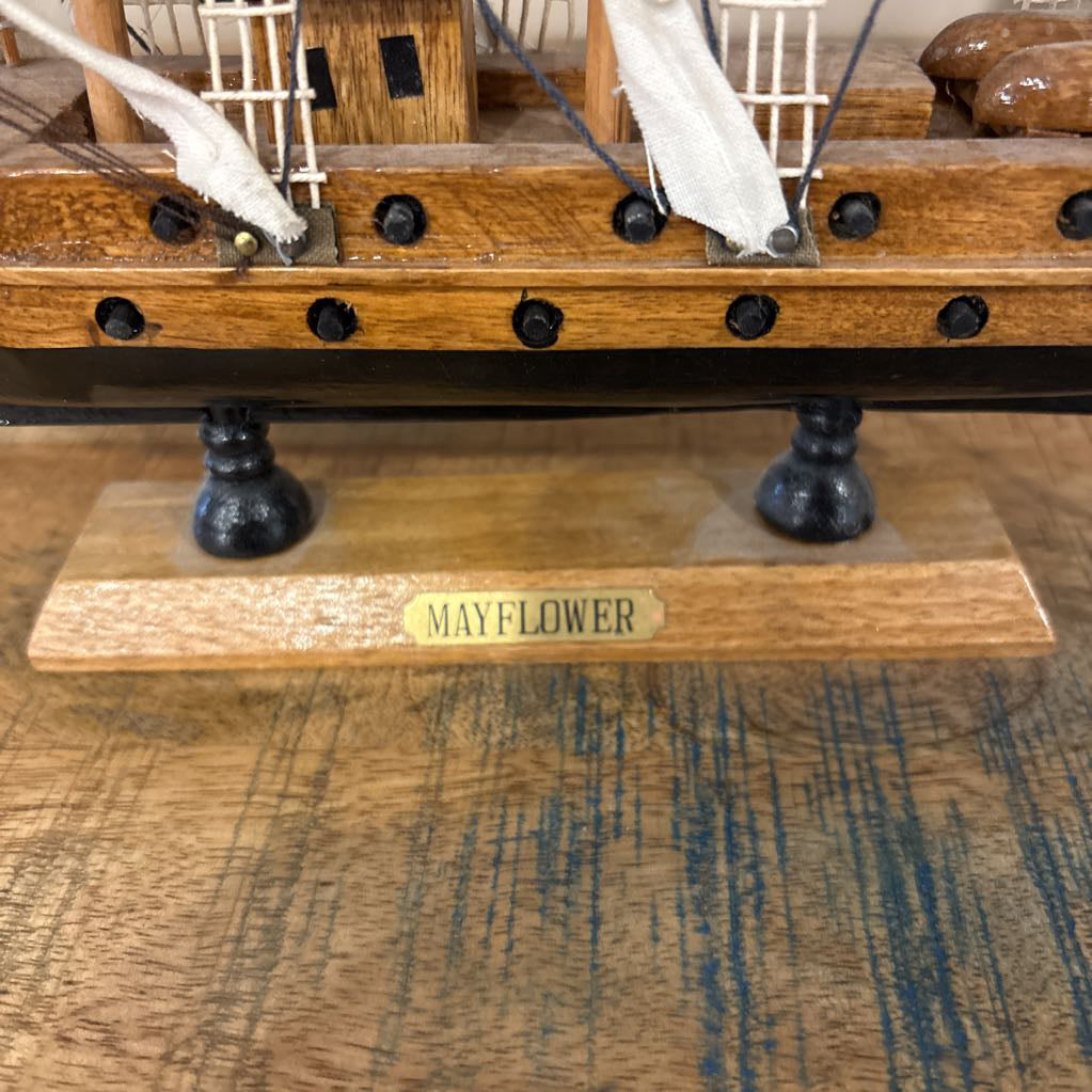 Model Boat UNIQUE FINDS