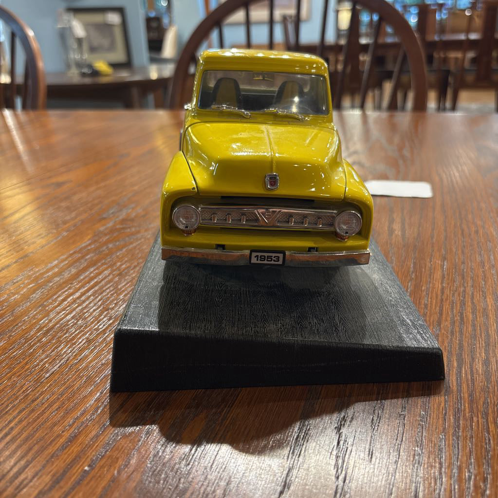 Model Ford SMALLS