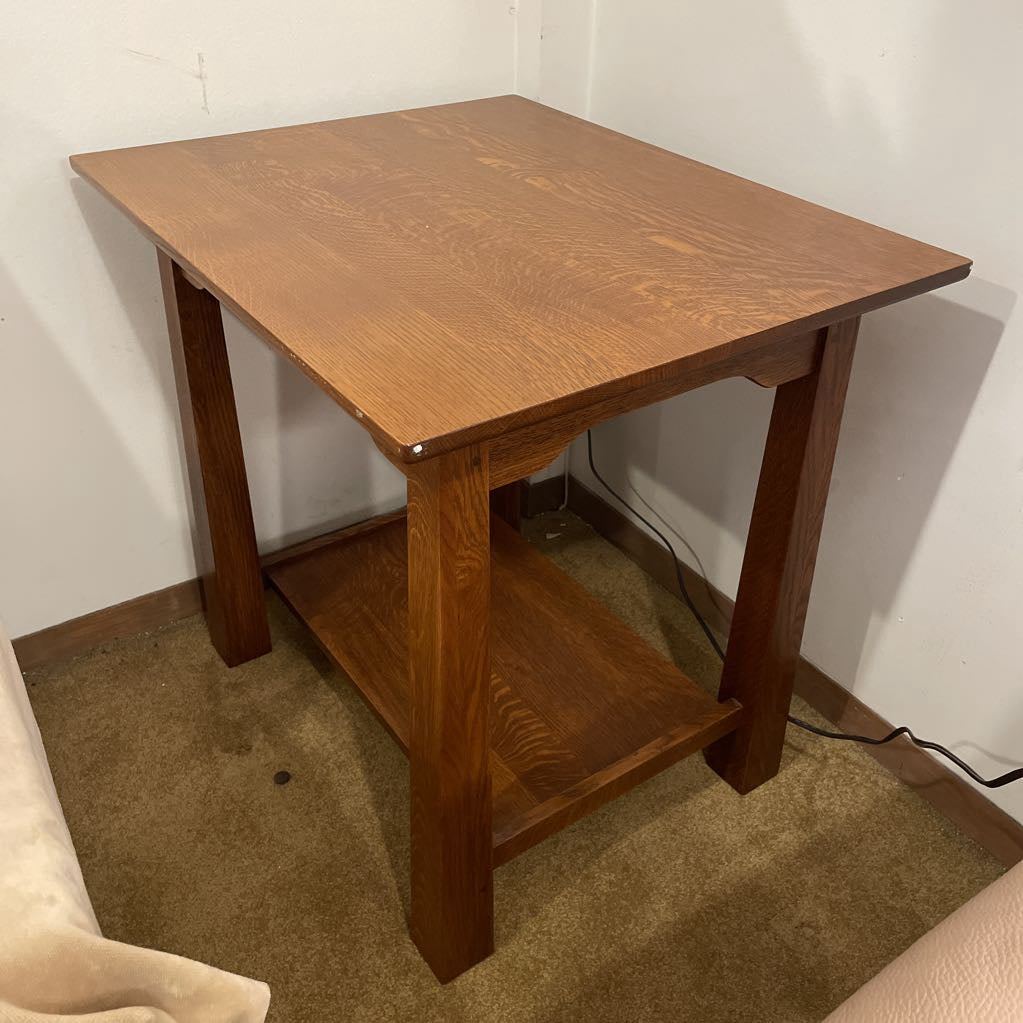 STICKLEY Quartersawn Oak Craftsman Style End Table
