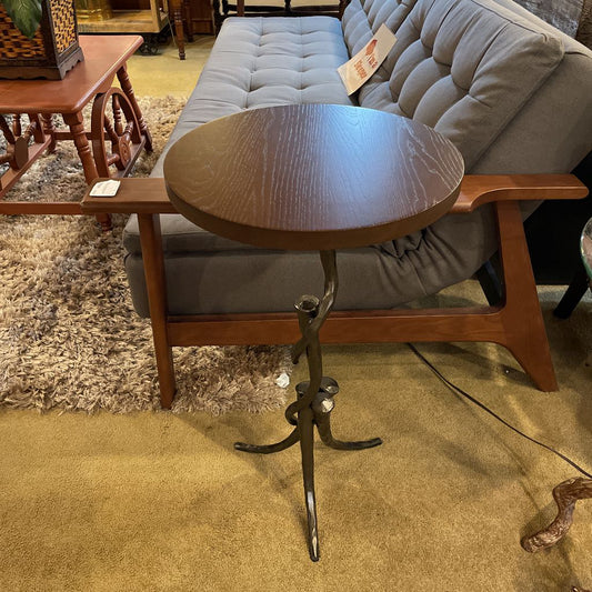 Twisted Metal Sculptural Base End Table C SIDE TABLES