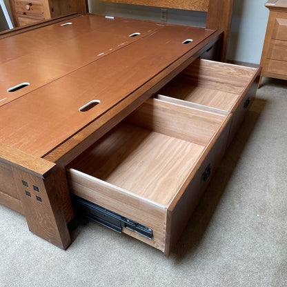 STICKLEY Craftsman Style Oak KING Bed Frame (w/ Underbed Storage)
