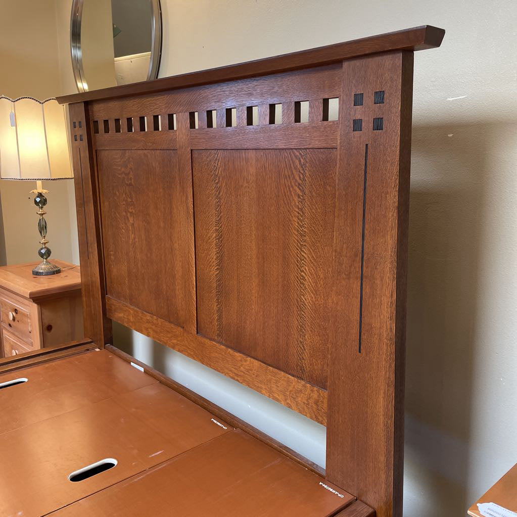 STICKLEY Craftsman Style Oak KING Bed Frame (w/ Underbed Storage)