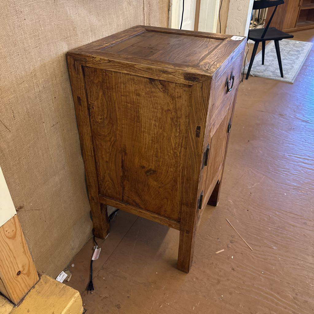 Asian Style 1 Drawer 1 Door Sidetable