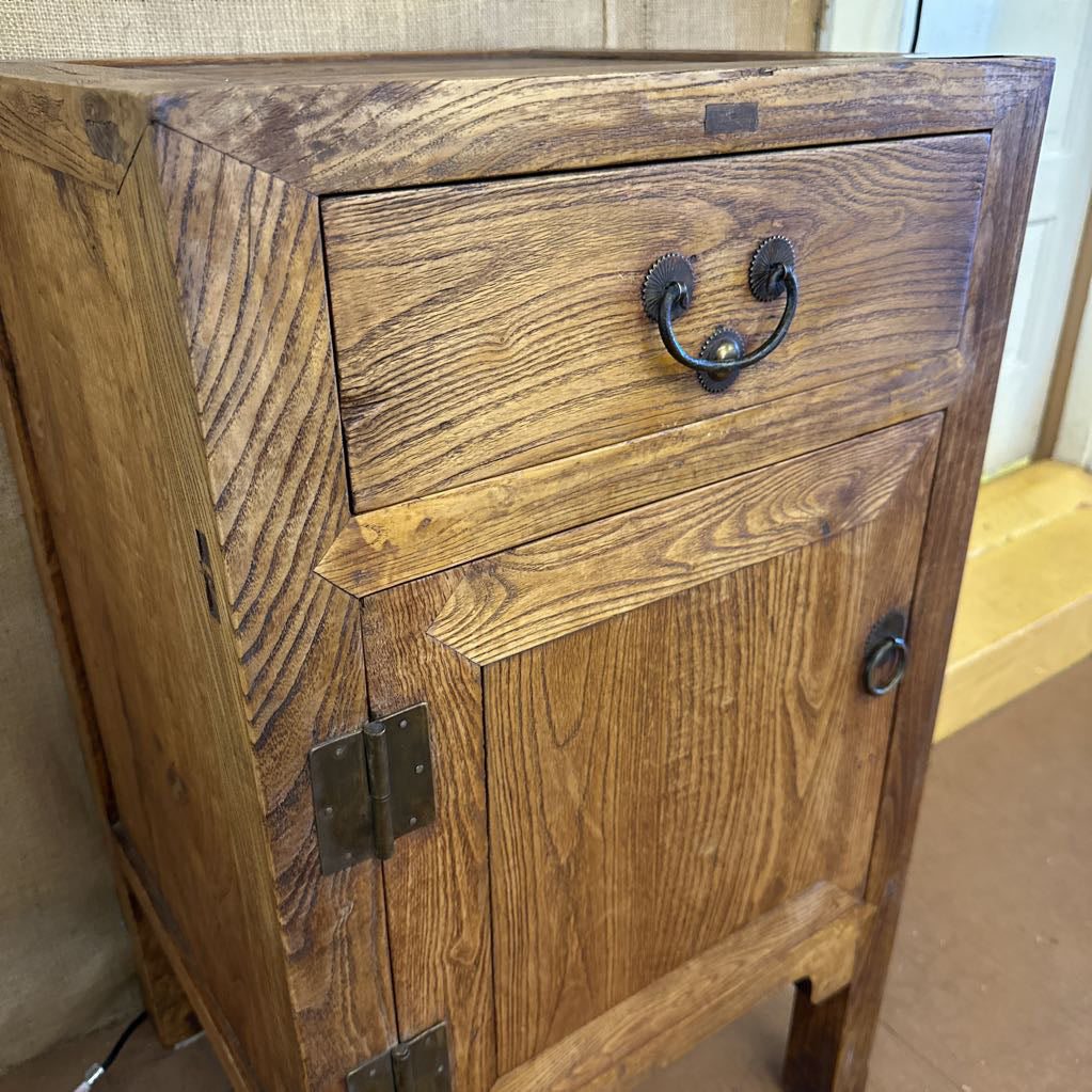 Asian Style 1 Drawer 1 Door Sidetable
