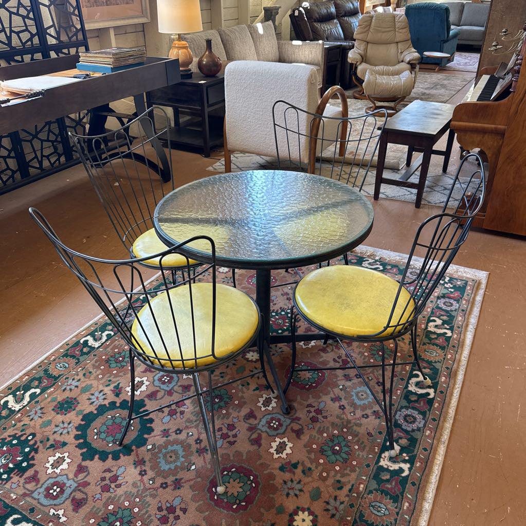 Glass Top Outdoor Dining Set W/ 4 Chairs