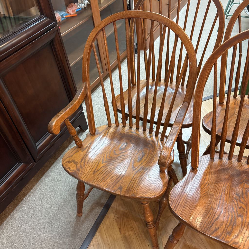 Vintage Oak Dining Table w/ Two Leaves & Set of 6 Dining Chairs