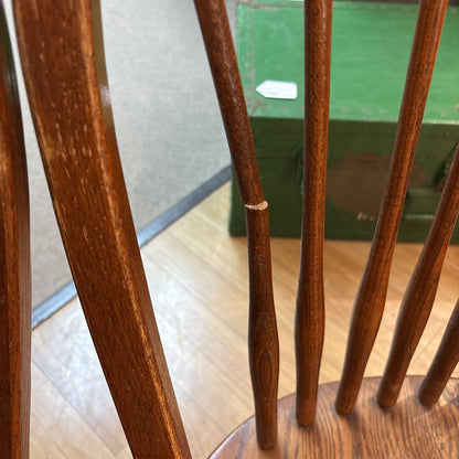 Vintage Oak Dining Table w/ Two Leaves & Set of 6 Dining Chairs
