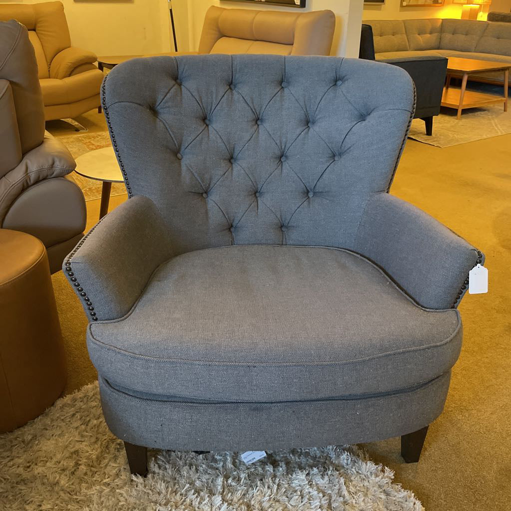 Grey Tufted Back Arm Chair (as is) U ACCENT CHAIRS