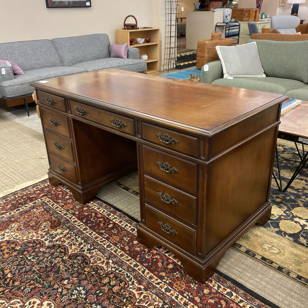 Classic Traditional Desk (AS IS)