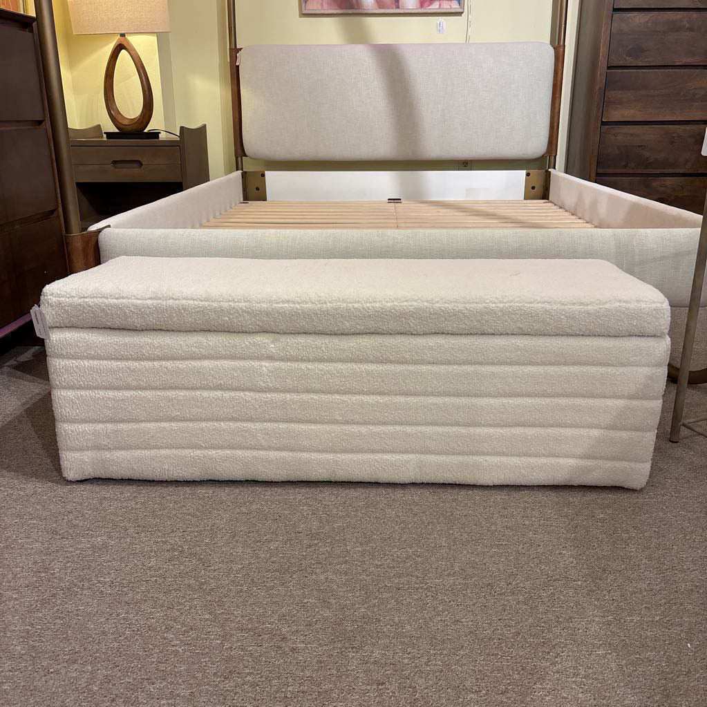 Sherpa White Storage Bench C ACCENT BENCHES