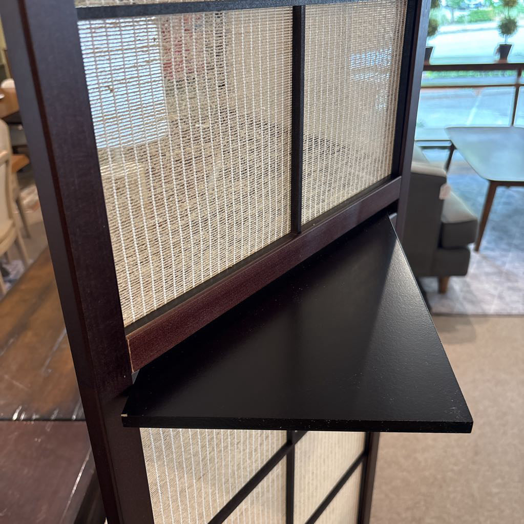 4 Panel Screen with Shelving