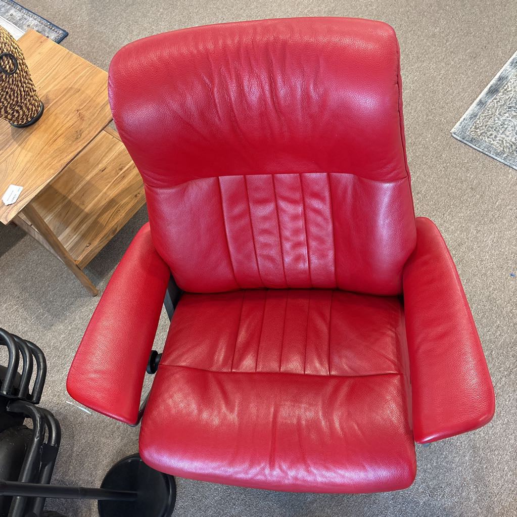 Red Large Stressless "Crown" Chair w/Ottoman