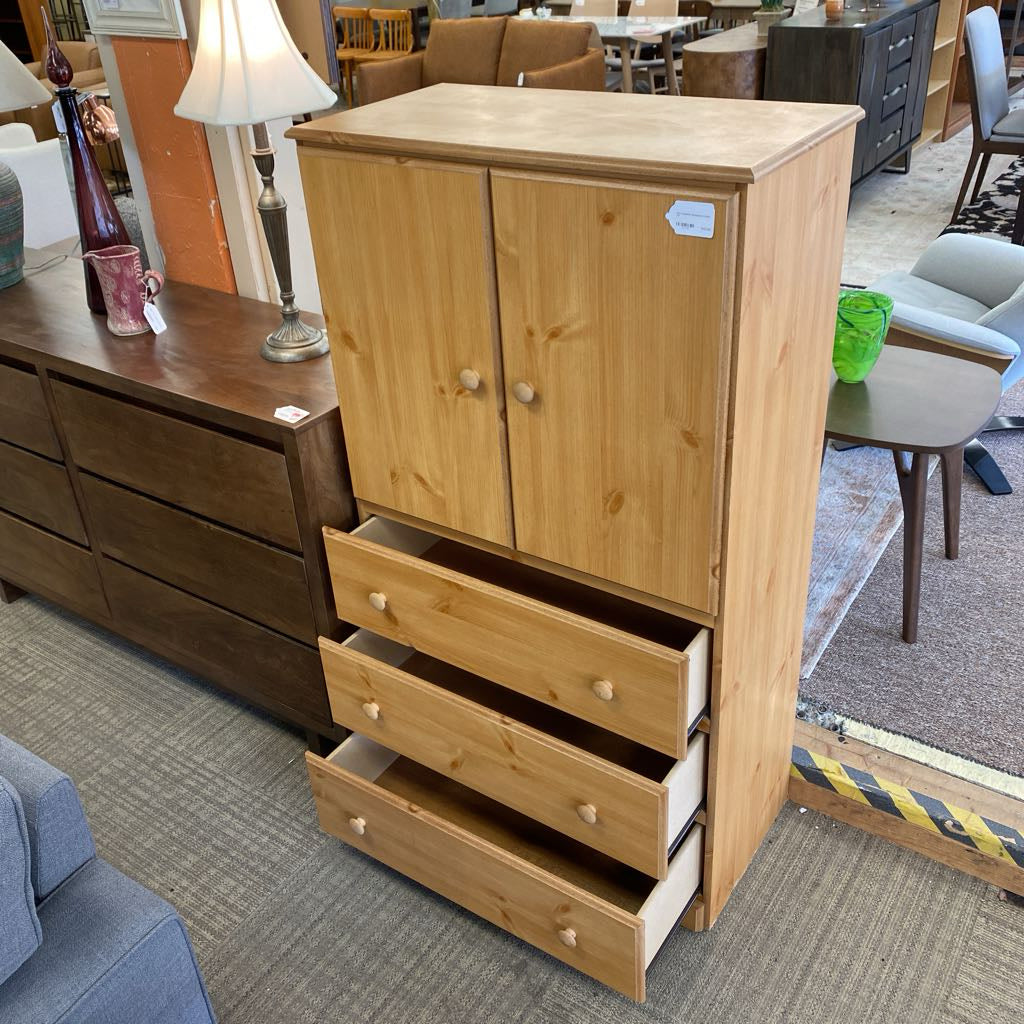 Pine Laminate Gentleman's Chest