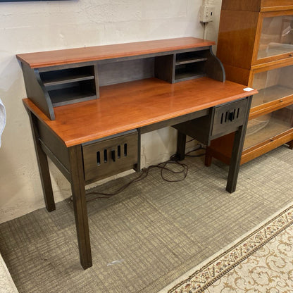 BARONET Two Tone Cherry Desk w/Organizer