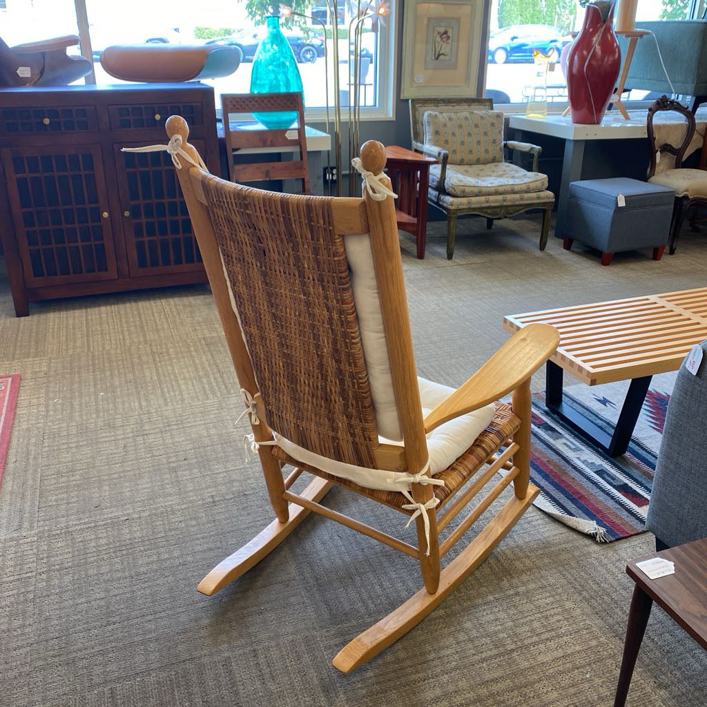 CAROLINA ROCKER Kennedy Style Rocker w/Cushions U ACCENT CHAIRS