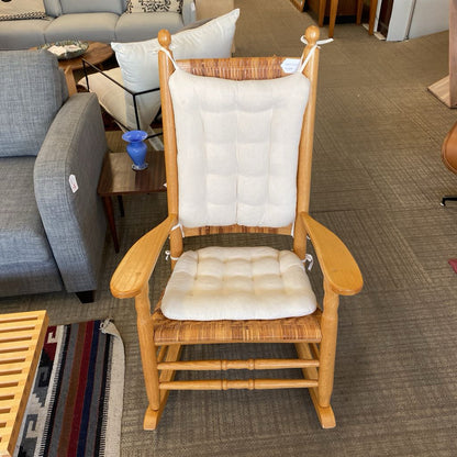 CAROLINA ROCKER Kennedy Style Rocker w/Cushions U ACCENT CHAIRS