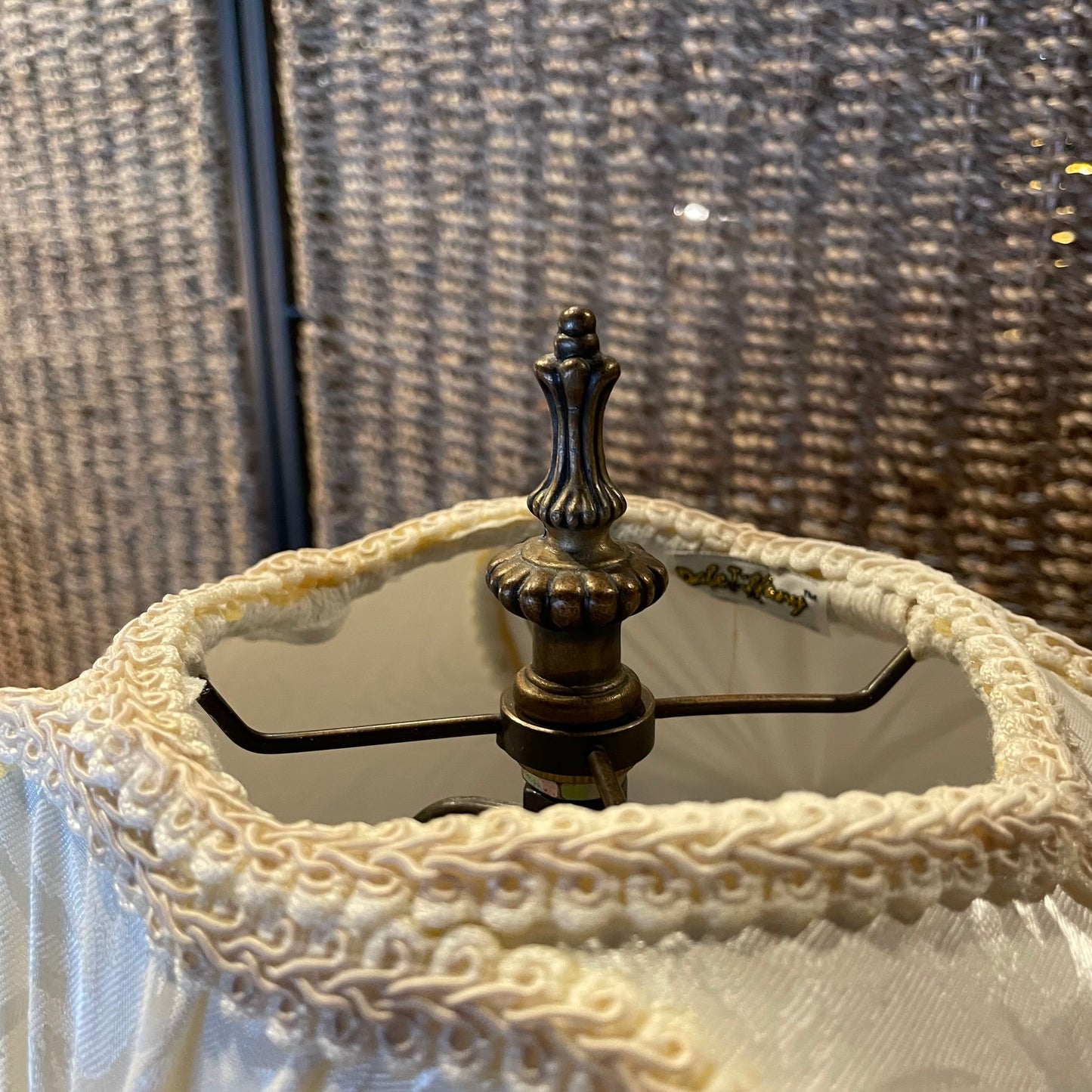 Dale Tiffany Victorian Table Lamp w Heart Shade and Beaded Fringe