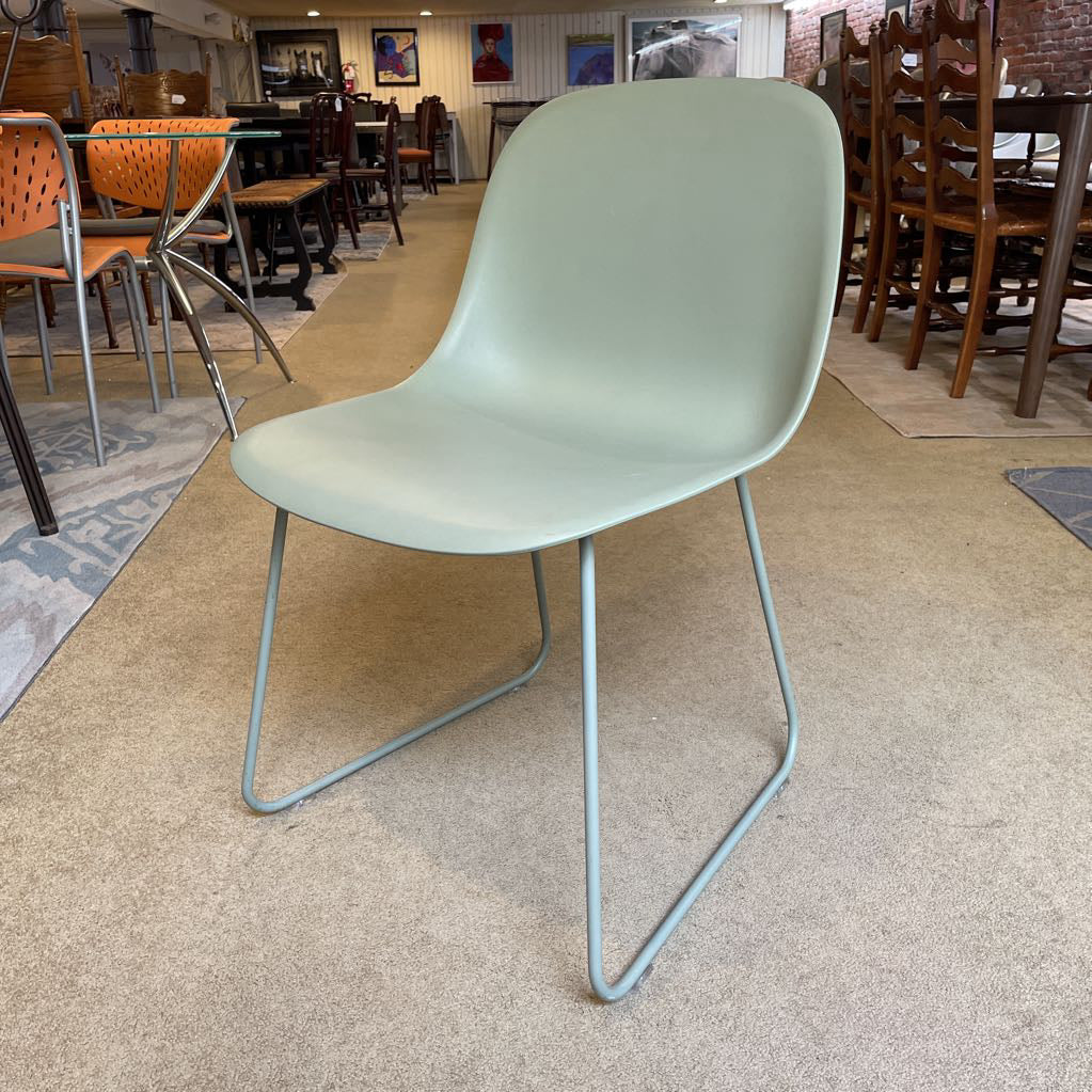MUUTO Olive Chair
