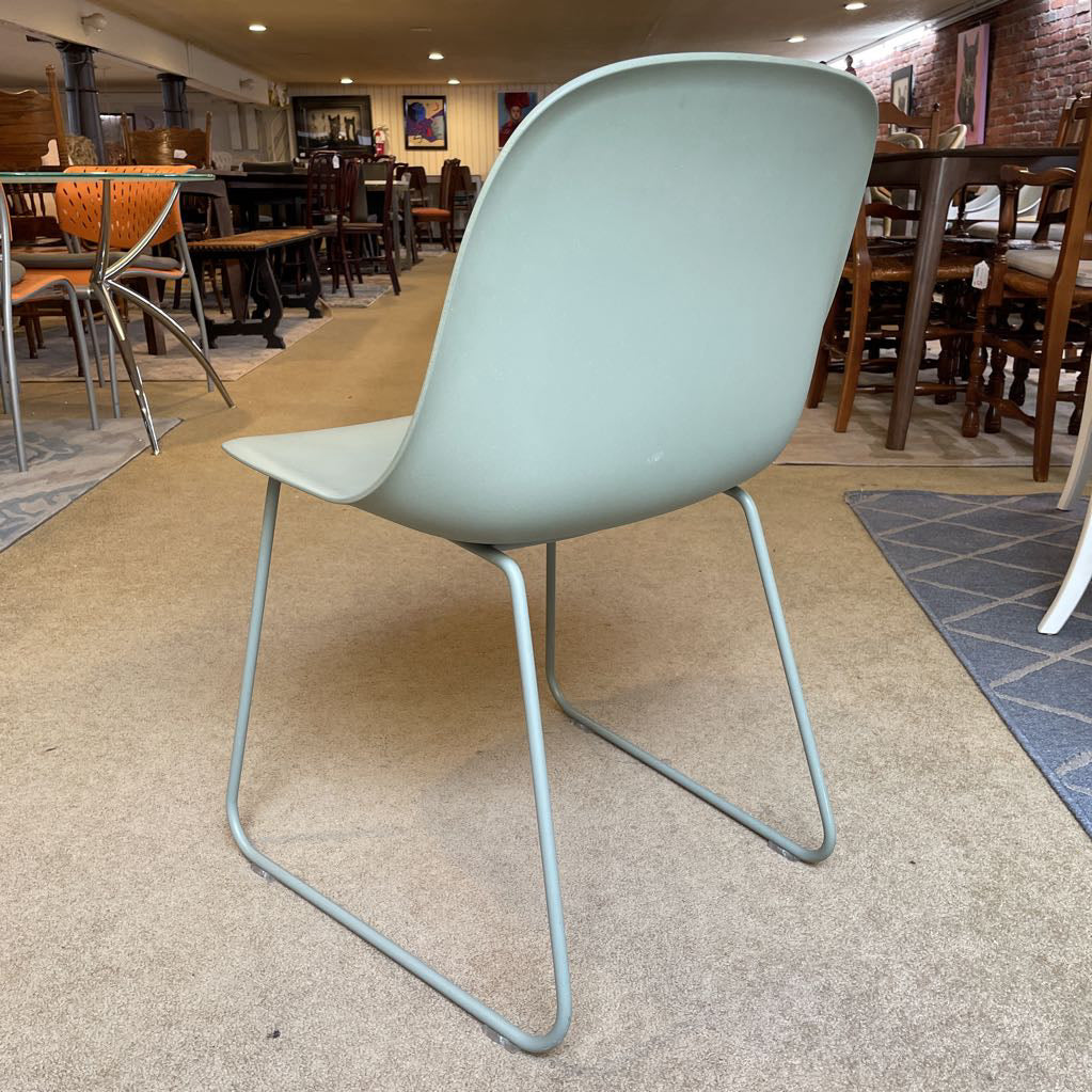 MUUTO Olive Chair