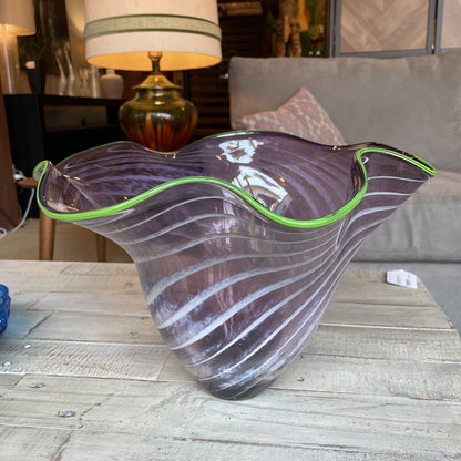Green Wave Edge Lg. Amethyst Bowl