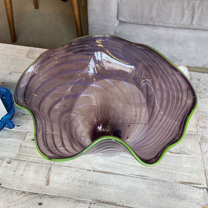 Green Wave Edge Lg. Amethyst Bowl