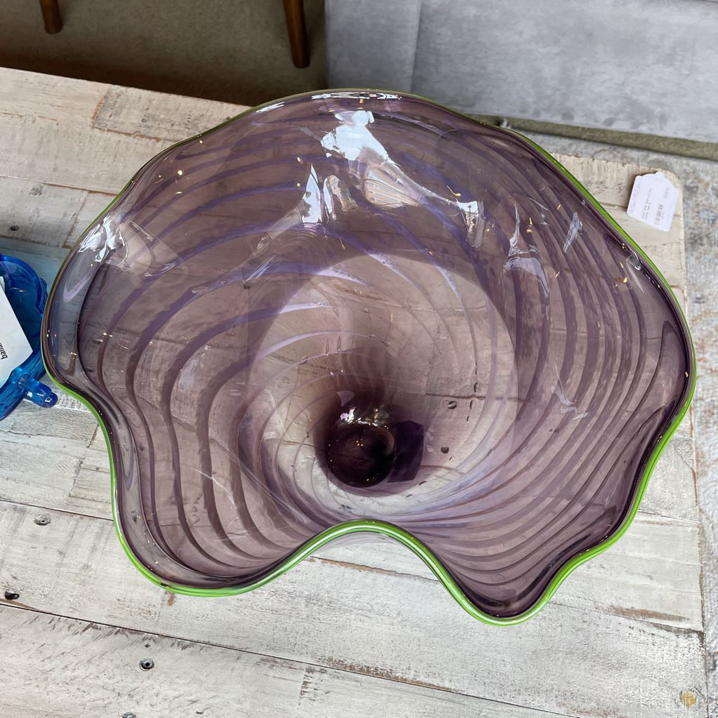 Green Wave Edge Lg. Amethyst Bowl
