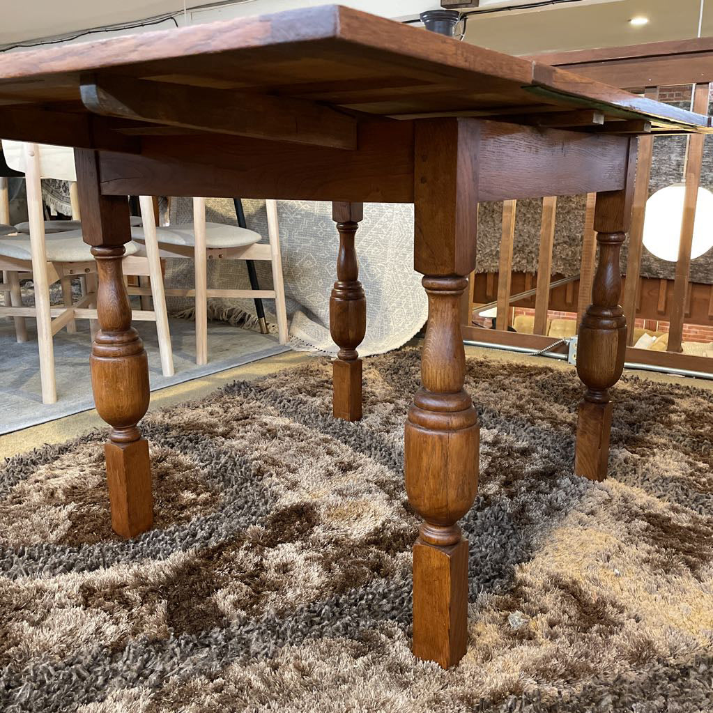 Vintage Oak Draw Leaf Pub Table