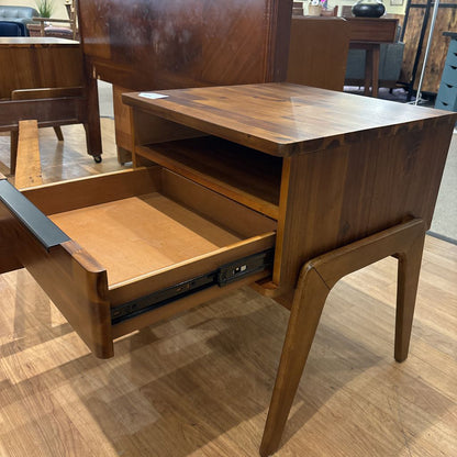 Scandi-Retro Nightstand C NIGHTSTANDS