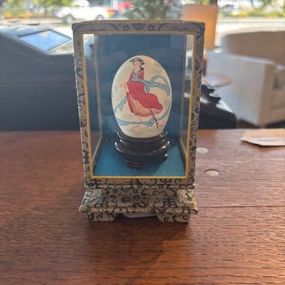 Hand Painted Egg w/Display Case SMALLS