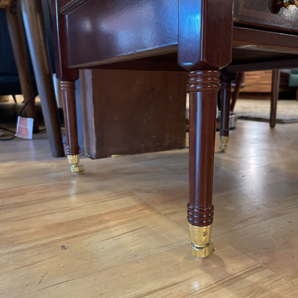 Mahogany Regency End Table w/ Gold Accents C SIDE TABLES