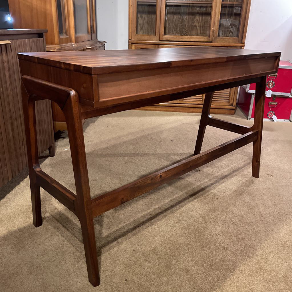 Scandi-Retro Desk