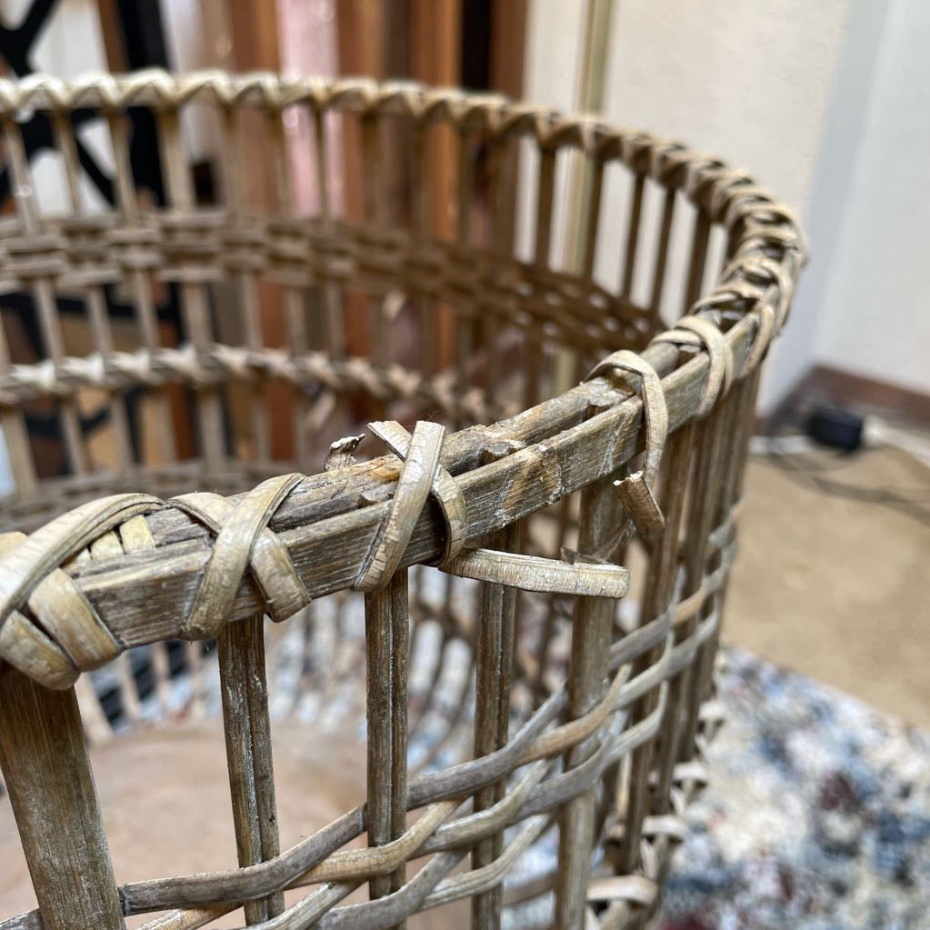 Large Woven Basket Bowl Stand