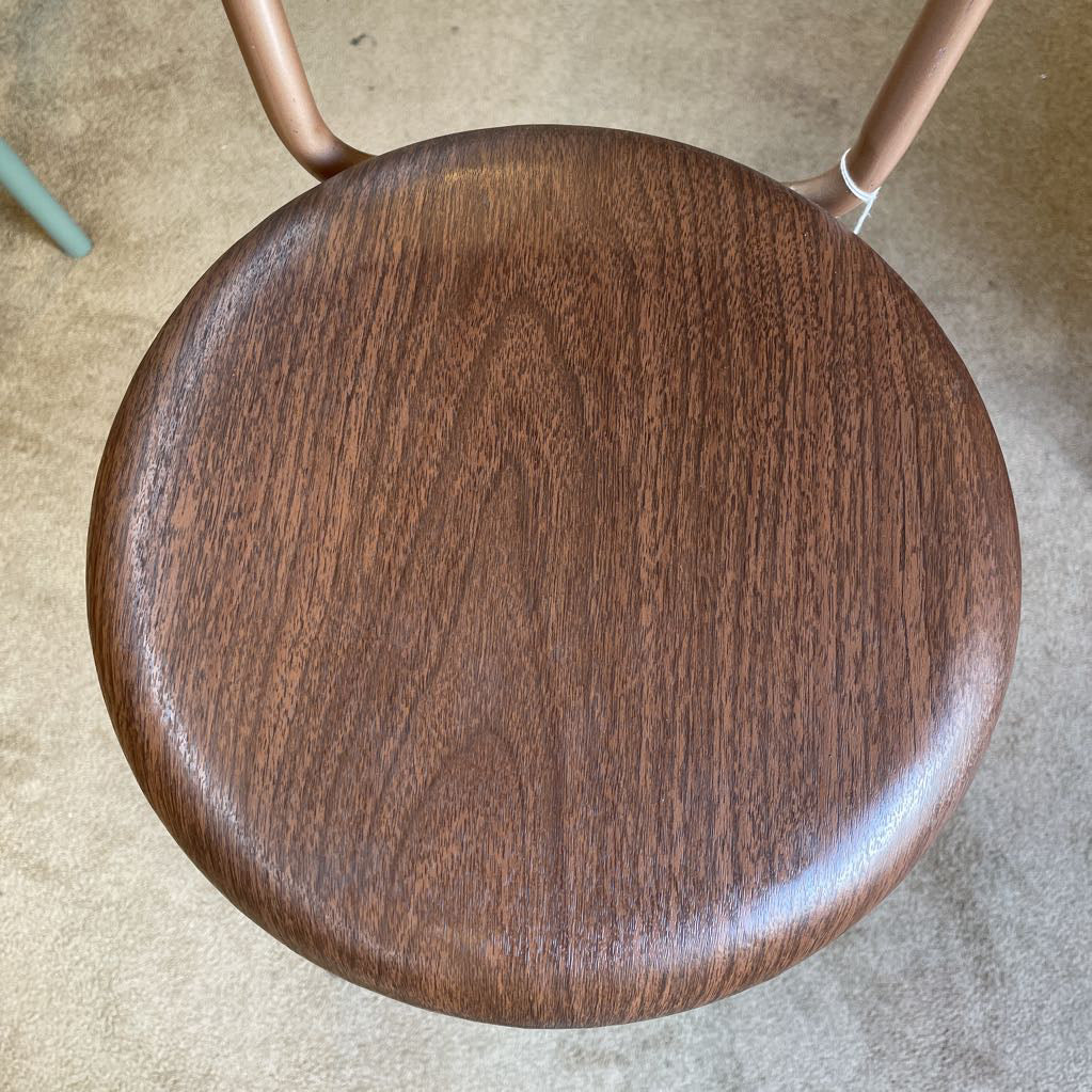 MC Swivel Stool