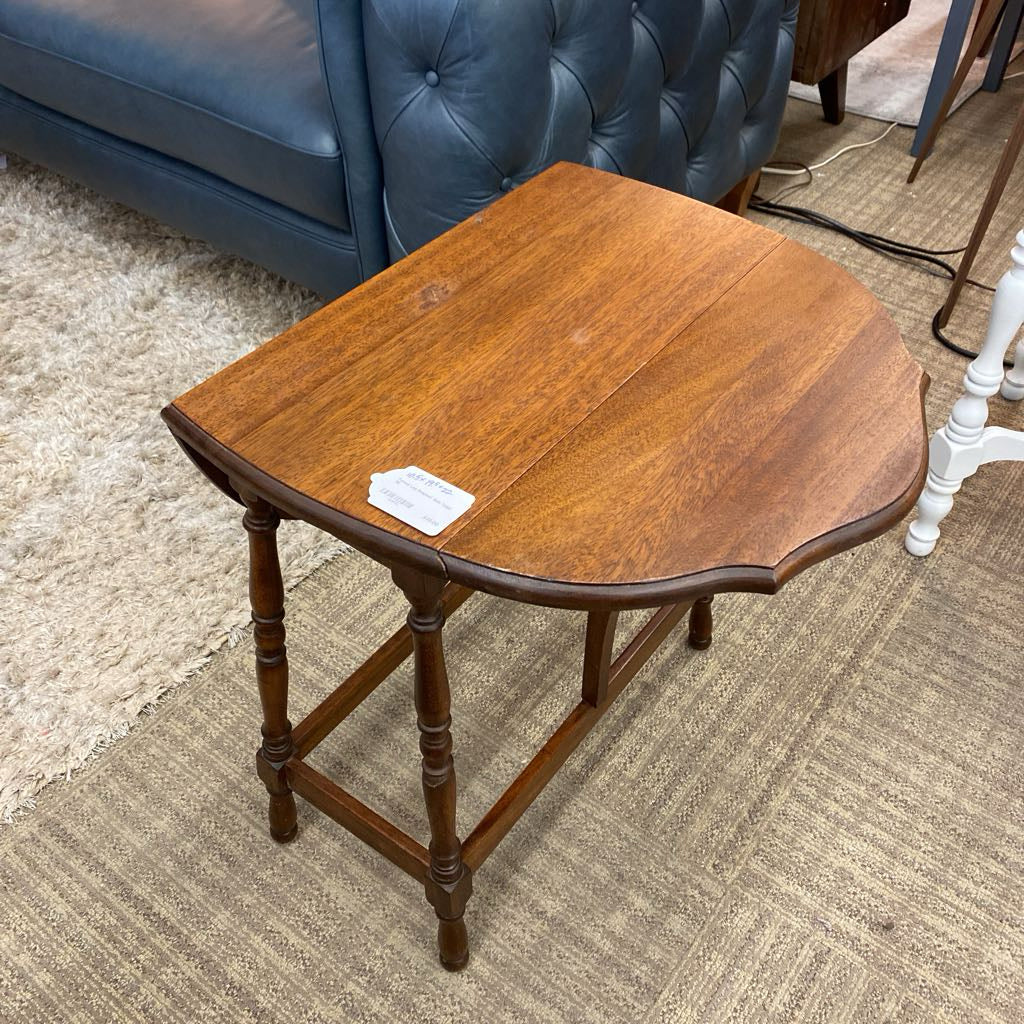 Turned Leg Dropleaf Side Table AS IS)