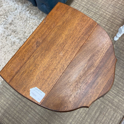 Turned Leg Dropleaf Side Table AS IS)