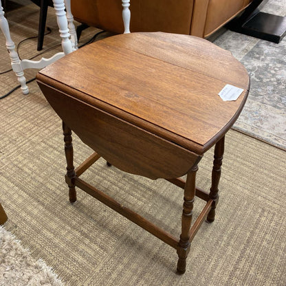 Turned Leg Dropleaf Side Table AS IS)