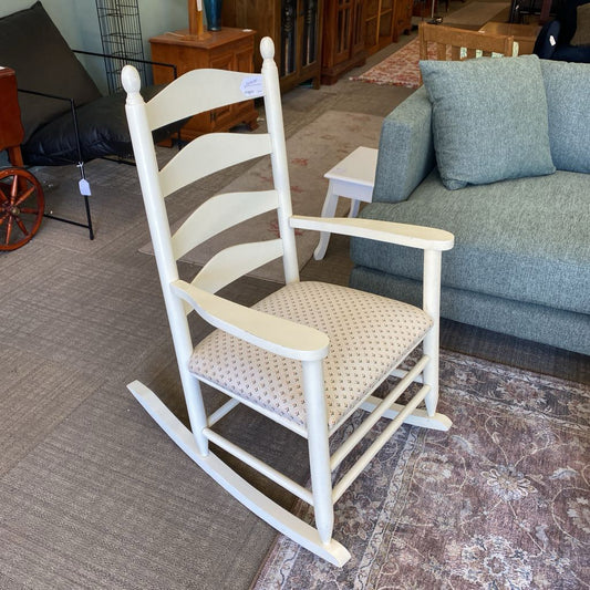Classic White Ladder Back Rocker U ACCENT CHAIRS