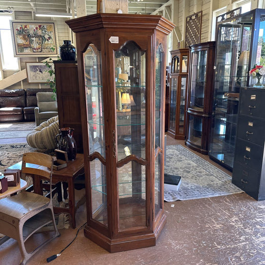 Ethan Allen 3 Sided Curio C CABINETS