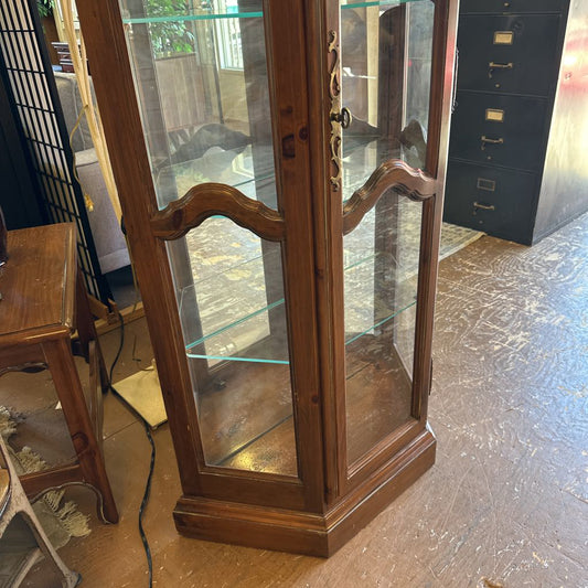 Ethan Allen 3 Sided Curio C CABINETS
