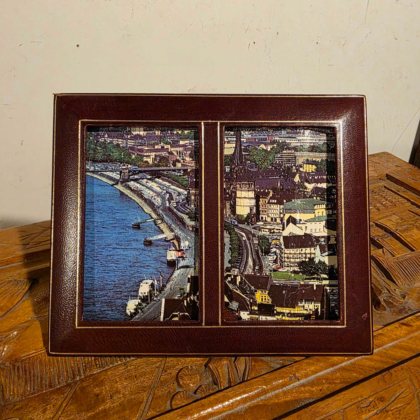 Vint. Red Leather Frame