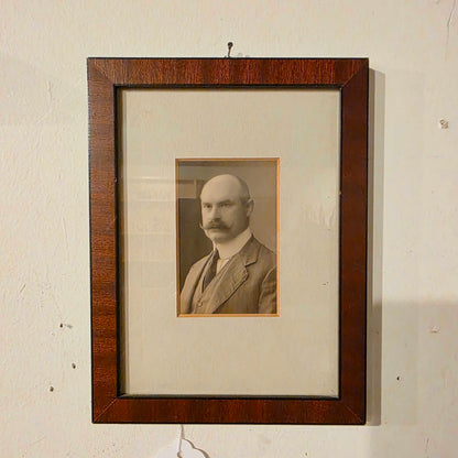 Mustache Man in Vint. Frame
