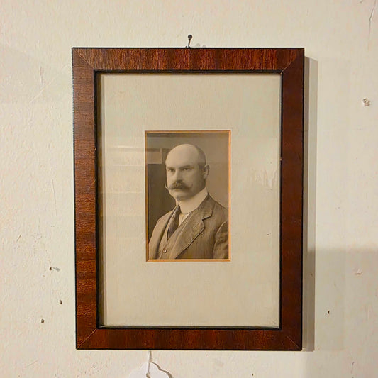 Mustache Man in Vint. Frame