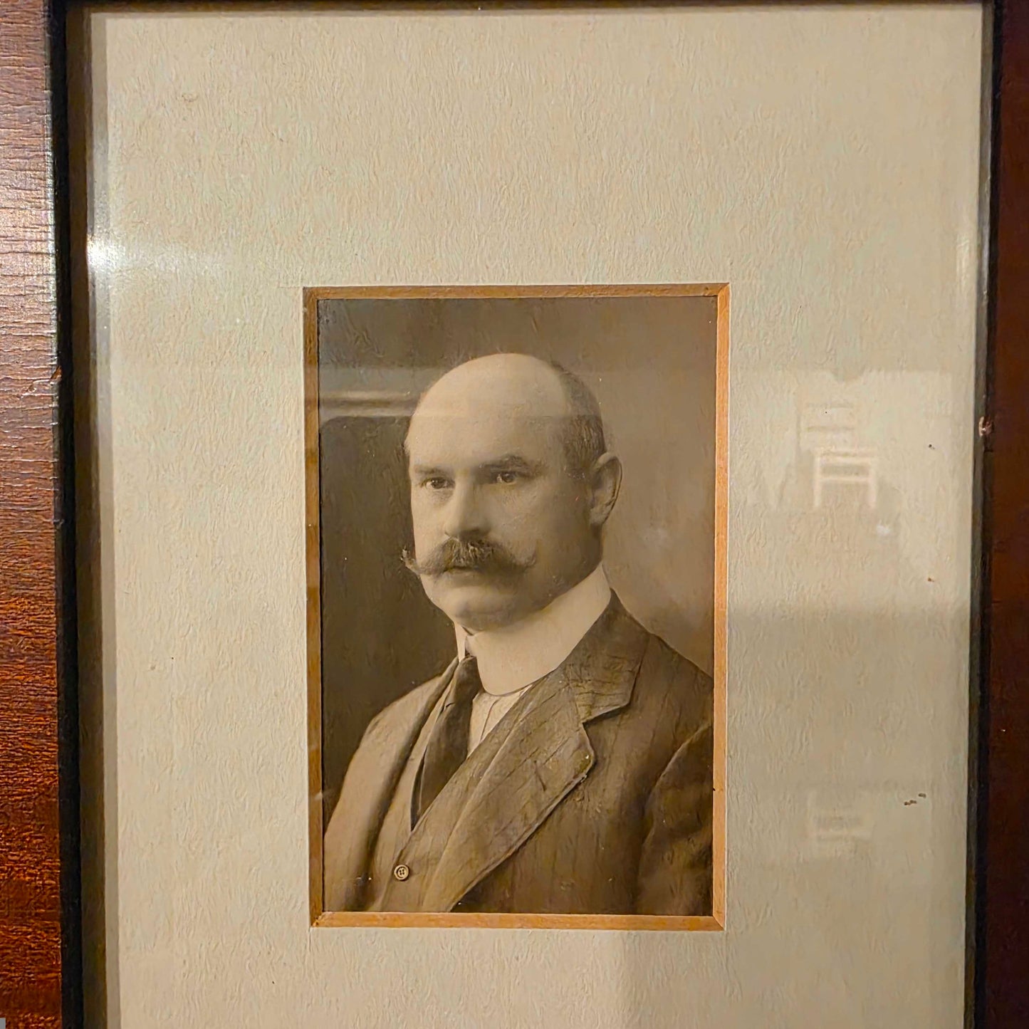 Mustache Man in Vint. Frame