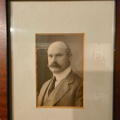 Mustache Man in Vint. Frame
