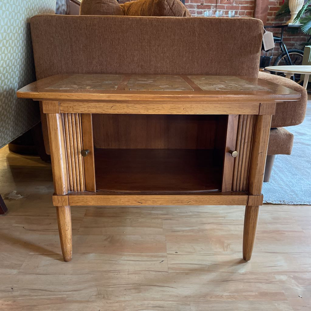 Tri Tile Oak Side Table w/ Sliding Doors C SIDE TABLES
