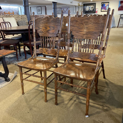 Oak Spindle Back Farmhouse Style Dining Chair SET OF 4