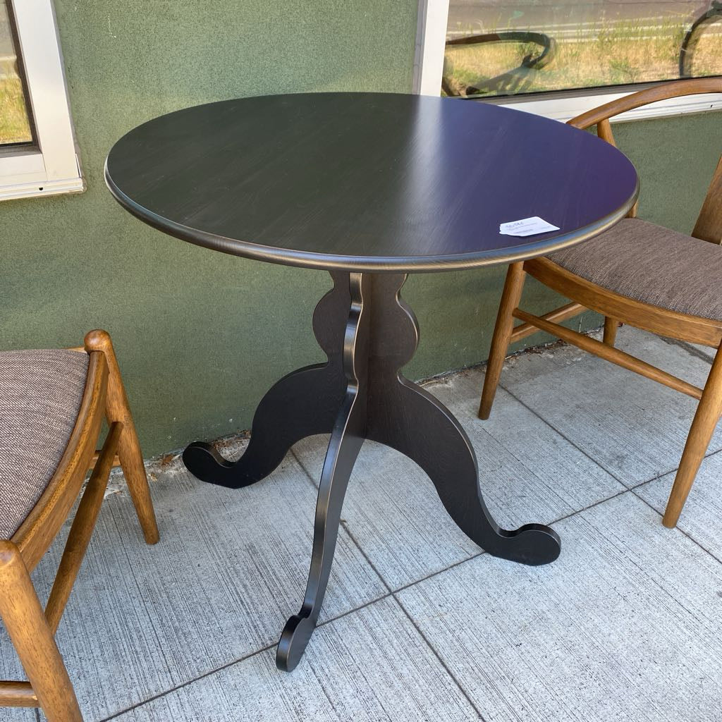 Faux Turned Silhouette Bistro Table
