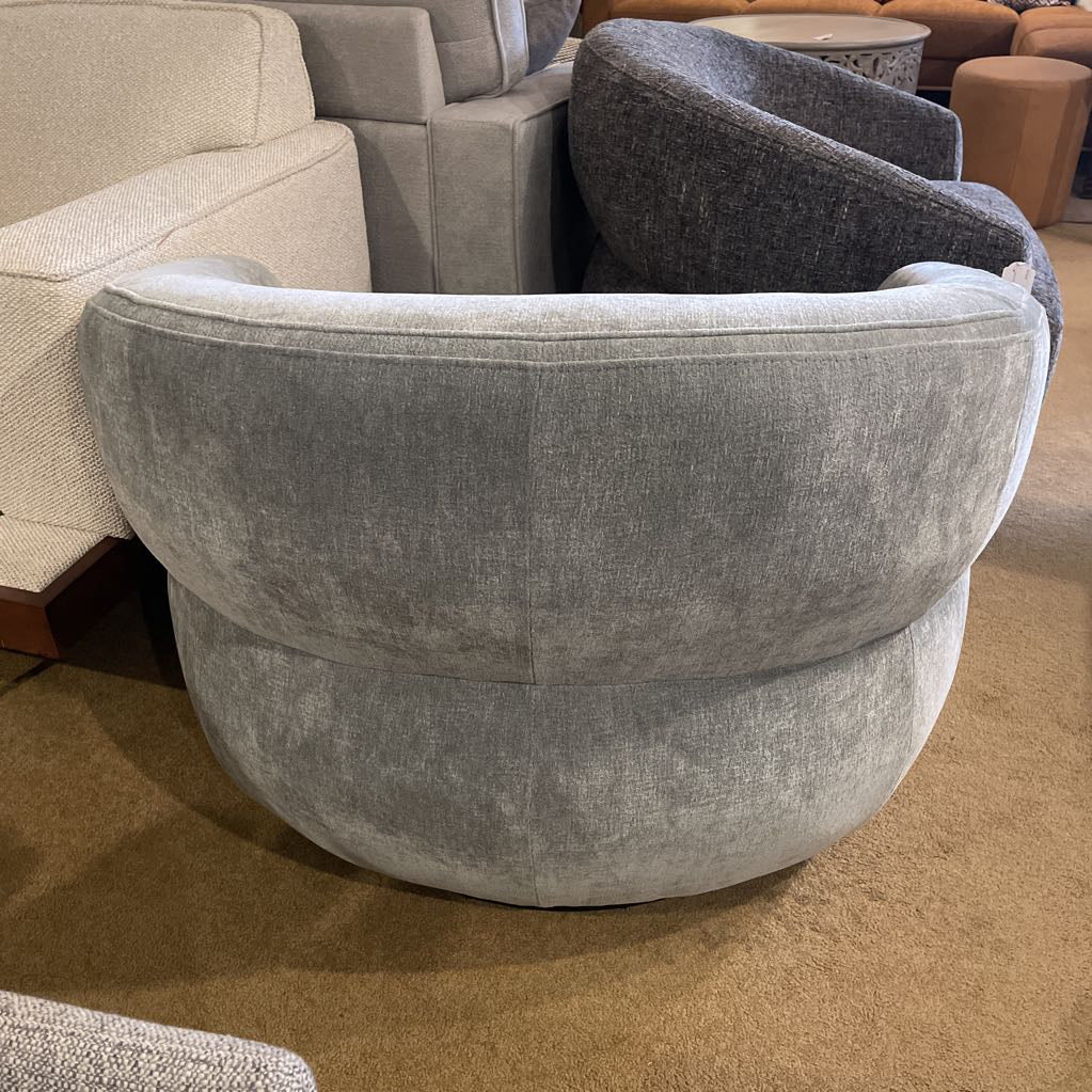 Palena Sapphire Swivel Arm Chair