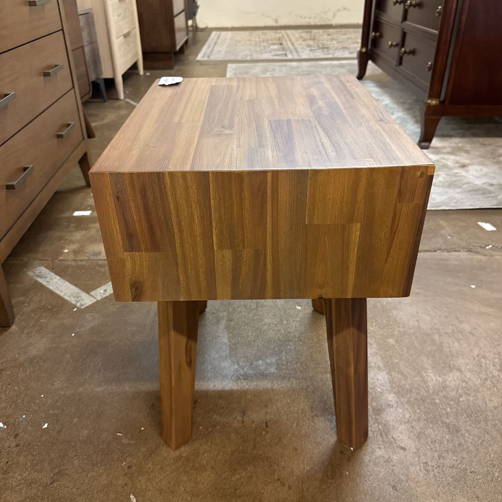 Brushed Pecan 1 Drawer Nightstand